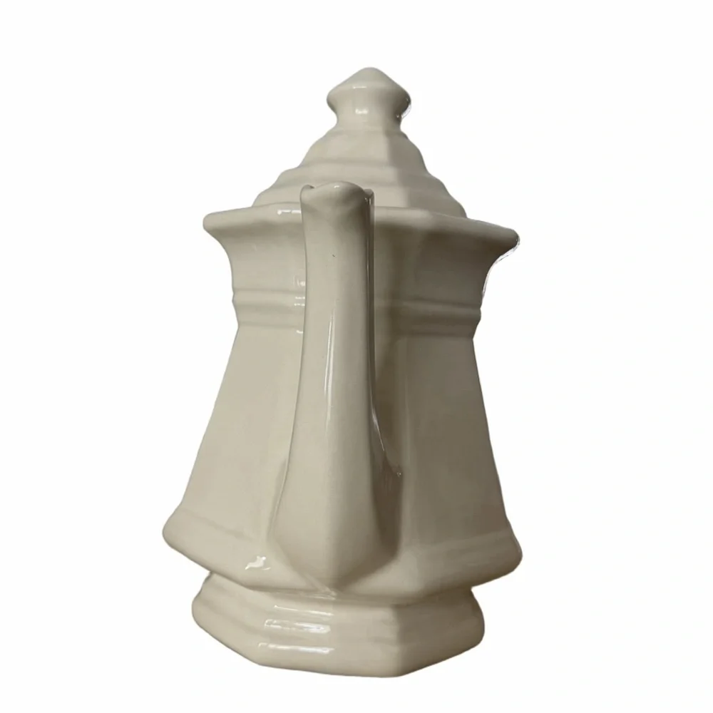 Vintage Style Ivory Ceramic Coffee Pot / Teapot – Unbranded